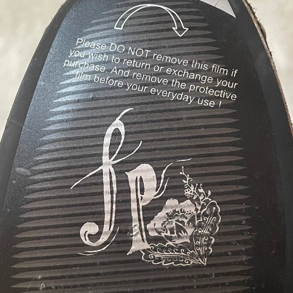 Free People Black Suede Peep Toe Platform Clog Sandals NWT, Size 7 - Picture 15 of 16